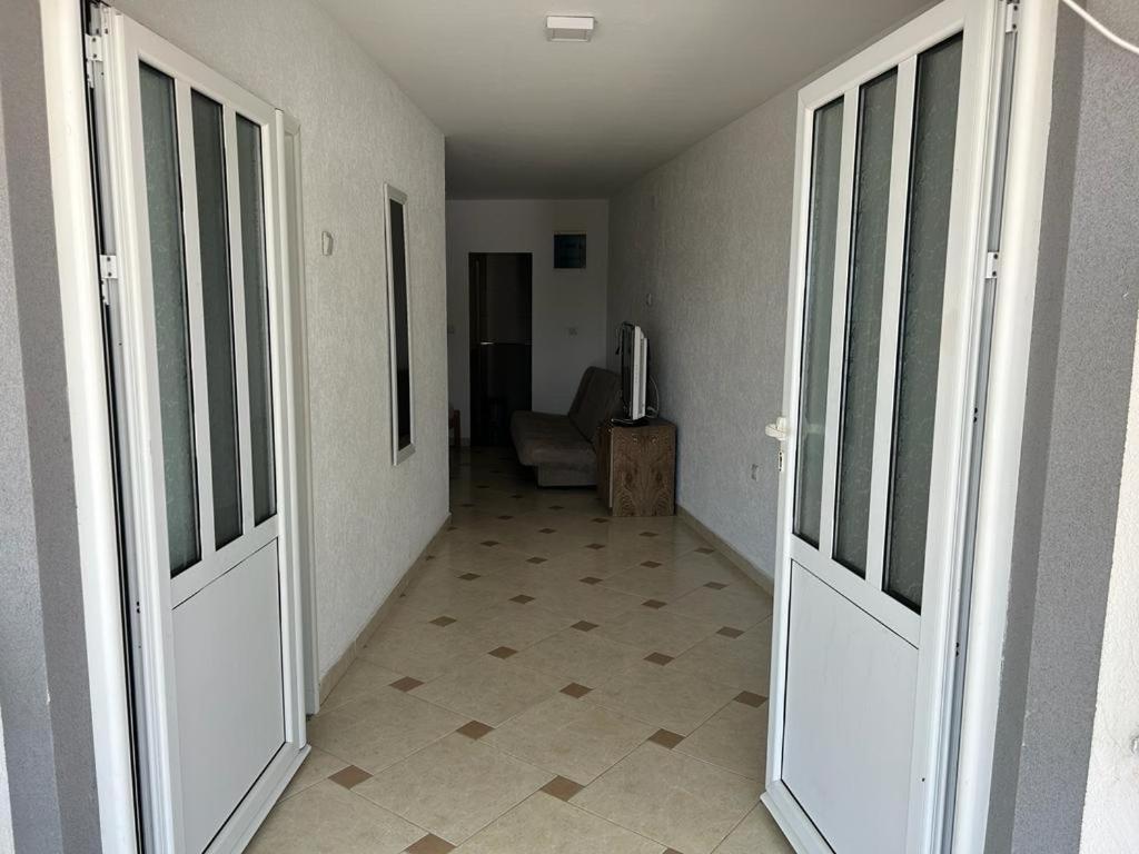 Apartments Doda Улцинь Екстер'єр фото