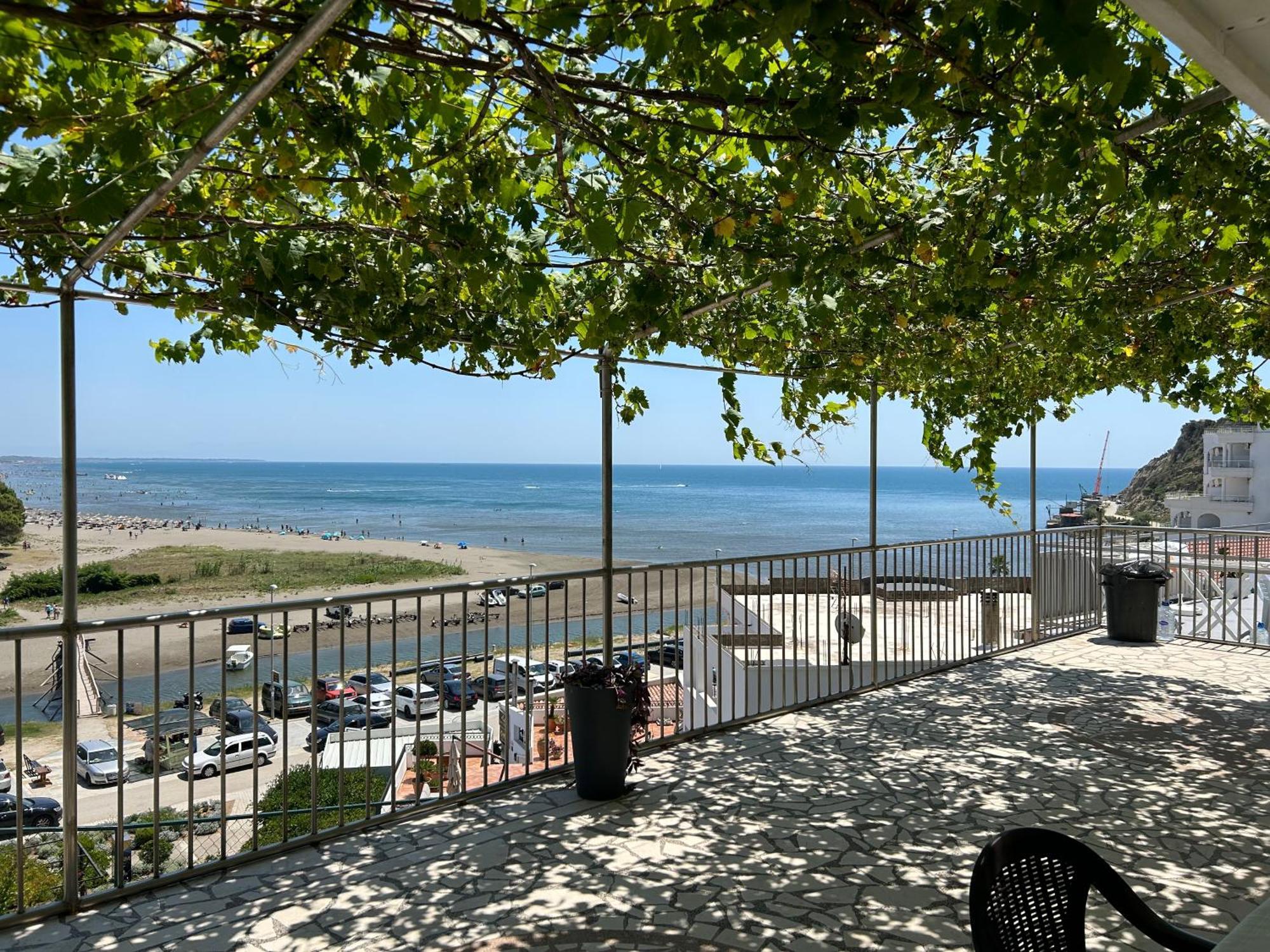 Apartments Doda Улцинь Екстер'єр фото